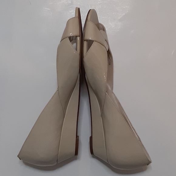 Cole Haan Darlene Patent Leather Low Wedge - Picture 5 of 8